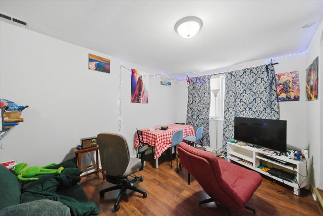 5117 N Western Avenue, Chicago, IL 60625
