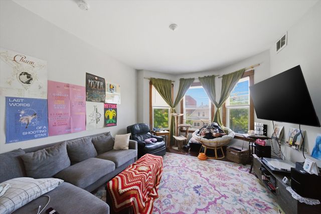 5117 N Western Avenue, Chicago, IL 60625
