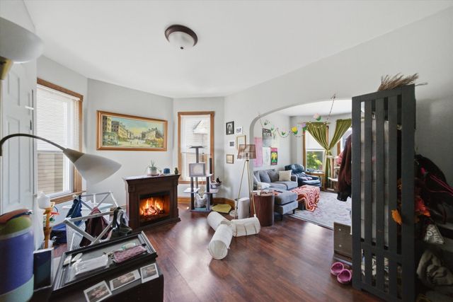 5117 N Western Avenue, Chicago, IL 60625