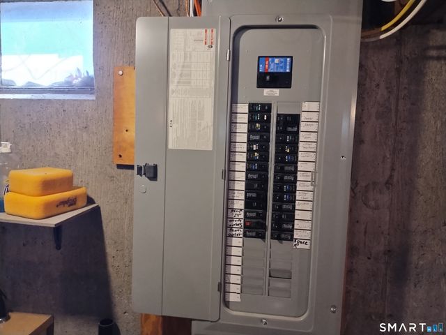 21 Emond Street, Putnam, CT 06260