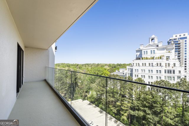 2460 Peachtree Road NE 1409, Atlanta, GA 30305