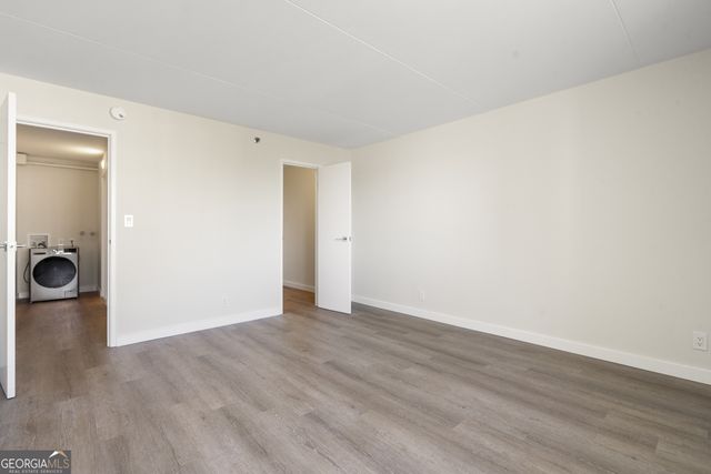 2460 Peachtree Road NE 1409, Atlanta, GA 30305