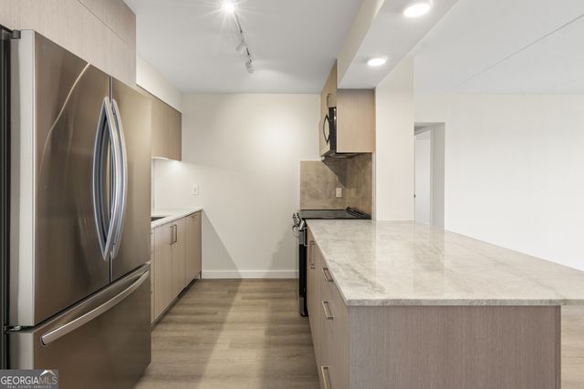 2460 Peachtree Road NE 1409, Atlanta, GA 30305