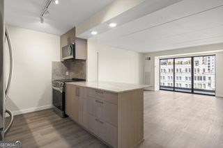 2460 Peachtree Road NE 1409, Atlanta, GA 30305