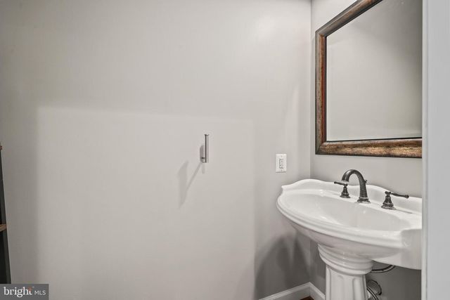 16379 COVEY CIR, Amissville, VA 20106