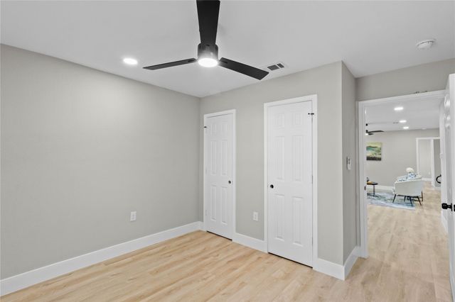 820 18th Avenue N, Texas City, TX 77590