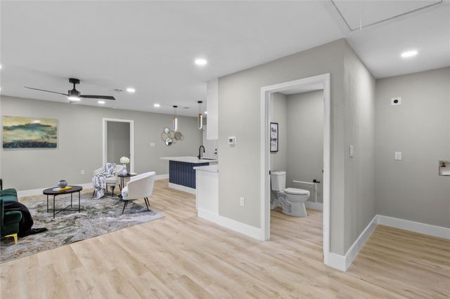 820 18th Avenue N, Texas City, TX 77590