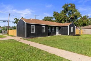 820 18th Avenue N, Texas City, TX 77590