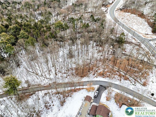 Raccoon Court, Lehman Twp, PA 18324