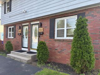 102 Savoy Ave 102, Springfield, MA 01104