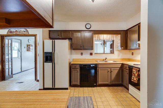 5625 Lake Michigan Drive, Fairfield, OH 45014