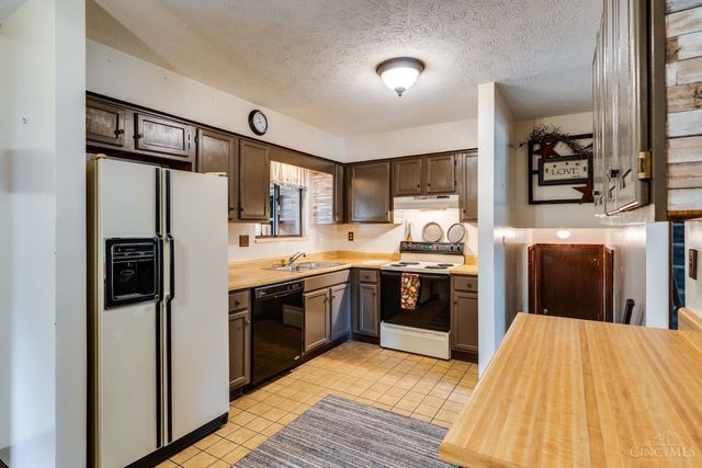 5625 Lake Michigan Drive, Fairfield, OH 45014