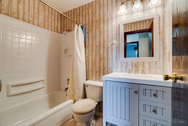 5625 Lake Michigan Drive, Fairfield, OH 45014