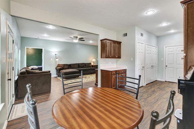 12511 Gulf Coast Dr, Willis, TX 77378