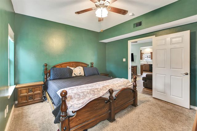 12511 Gulf Coast Dr, Willis, TX 77378