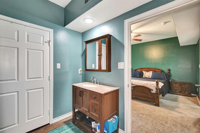 12511 Gulf Coast Dr, Willis, TX 77378