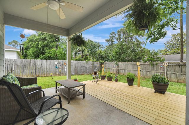12511 Gulf Coast Dr, Willis, TX 77378