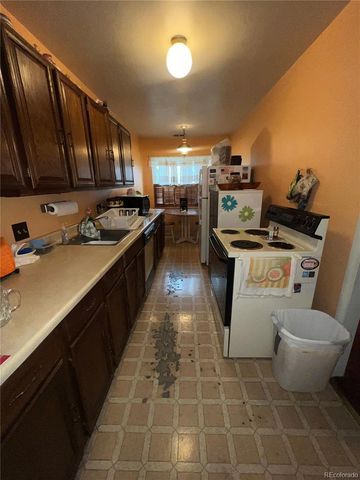 2981 S Dahlia Street, Denver, CO 80222