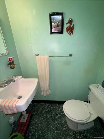 2981 S Dahlia Street, Denver, CO 80222