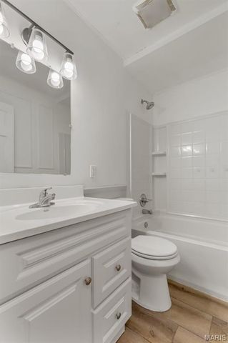 208 Corral Trail, Ellisville, MO 63011