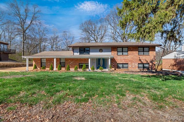 208 Corral Trail, Ellisville, MO 63011