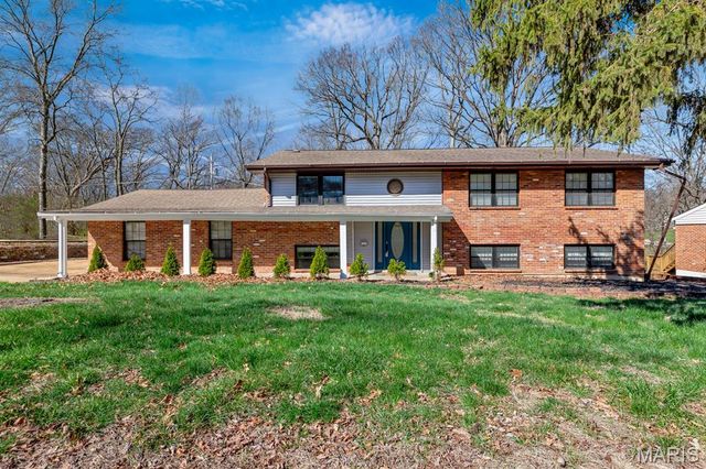 208 Corral Trail, Ellisville, MO 63011