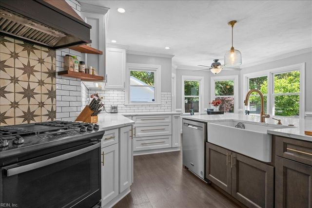 737 Sand Willow DR, Chesapeake, VA 23320