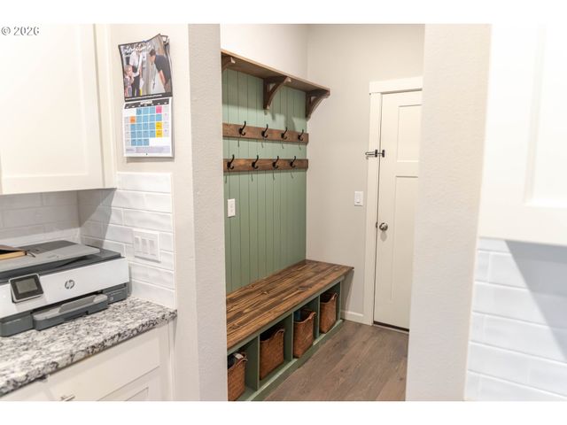 37413 COHO St, Sandy, OR 97055