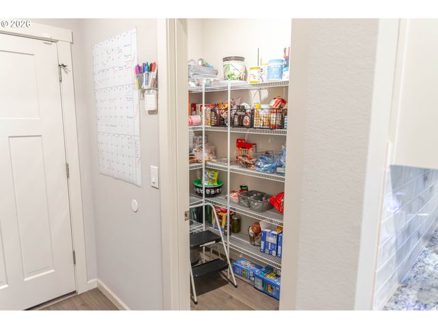 37413 COHO St, Sandy, OR 97055
