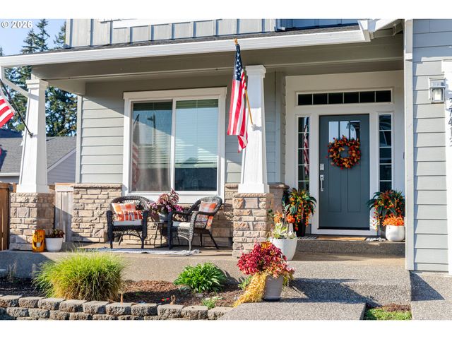 37413 COHO St, Sandy, OR 97055