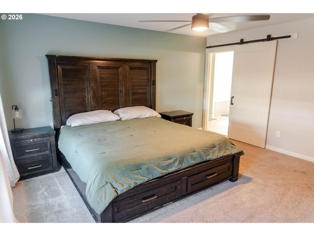 37413 COHO St, Sandy, OR 97055
