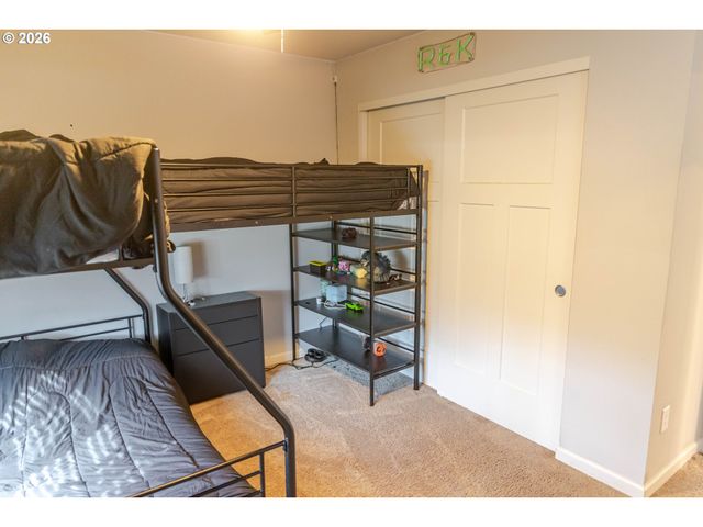 37413 COHO St, Sandy, OR 97055