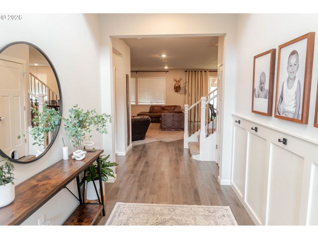 37413 COHO St, Sandy, OR 97055