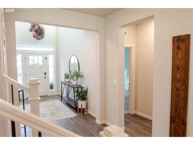 37413 COHO St, Sandy, OR 97055