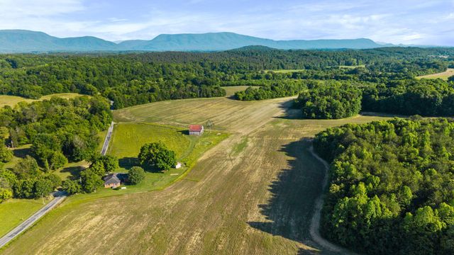 444 County Road 782, Etowah, TN 37331