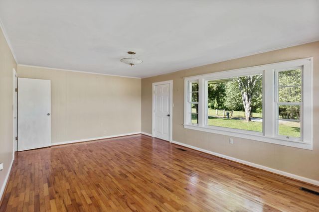 444 County Road 782, Etowah, TN 37331