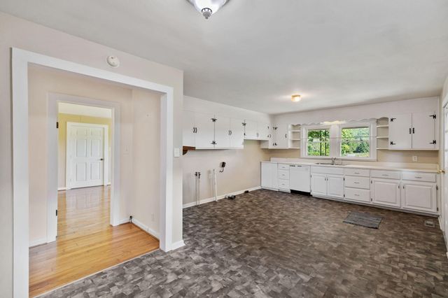 444 County Road 782, Etowah, TN 37331