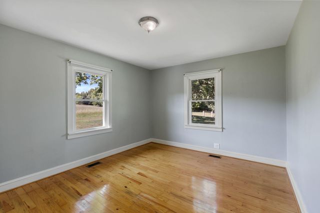 444 County Road 782, Etowah, TN 37331