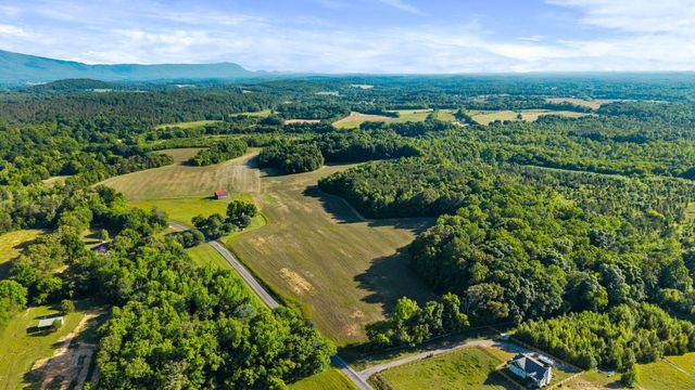 444 County Road 782, Etowah, TN 37331