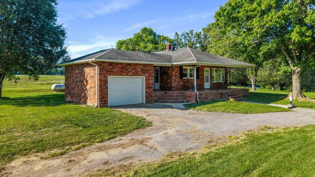 444 County Road 782, Etowah, TN 37331