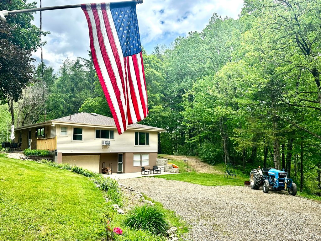 41341 Co Rd 665, Waverly Twp, MI 49079