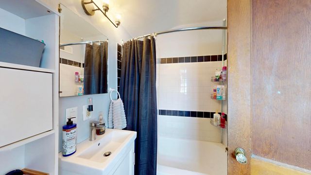 7335 Tapper Avenue, Hammond, IN 46324