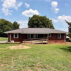 2022 Wicker Lovell Road, Randleman, NC 27317