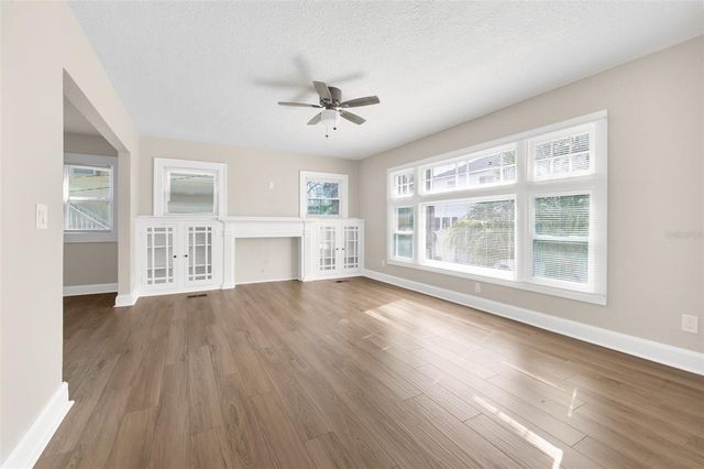 781 31ST AVENUE N, St Petersburg, FL 33704