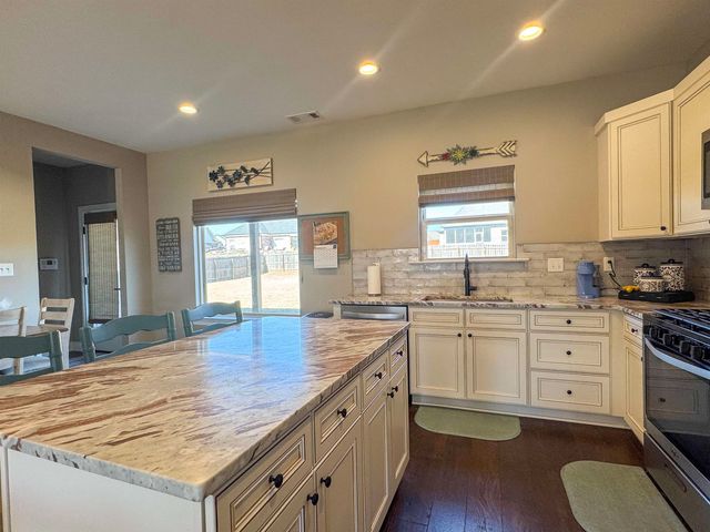 70 CHESTNUT CV, Atoka, TN 38004