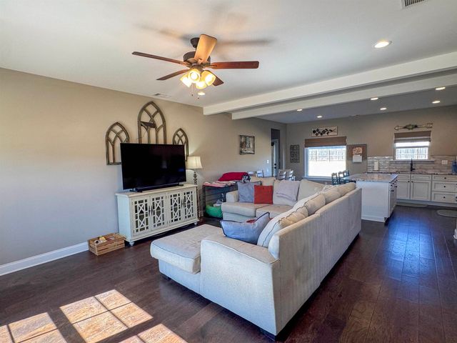 70 CHESTNUT CV, Atoka, TN 38004