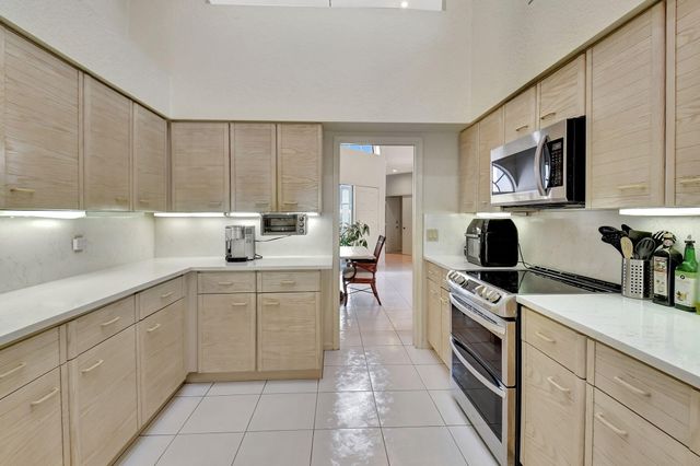 2462 NW 66th Drive, Boca Raton, FL 33496