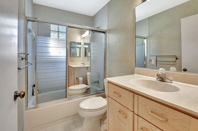 2462 NW 66th Drive, Boca Raton, FL 33496