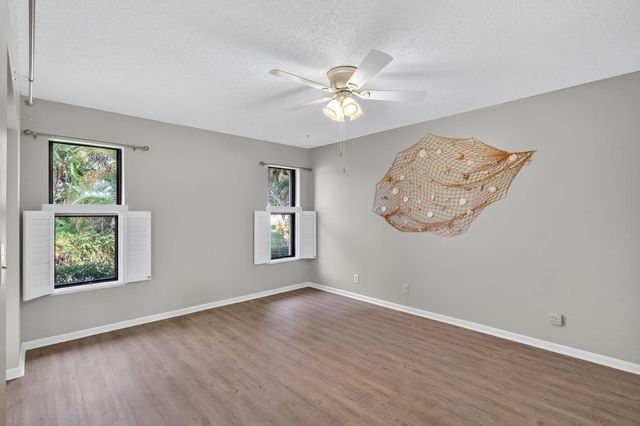 7643 SE Sugar Sand Circle, Hobe Sound, FL 33455