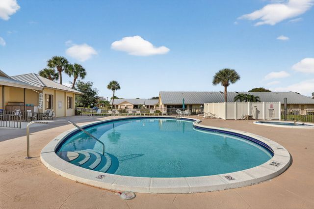 7643 SE Sugar Sand Circle, Hobe Sound, FL 33455